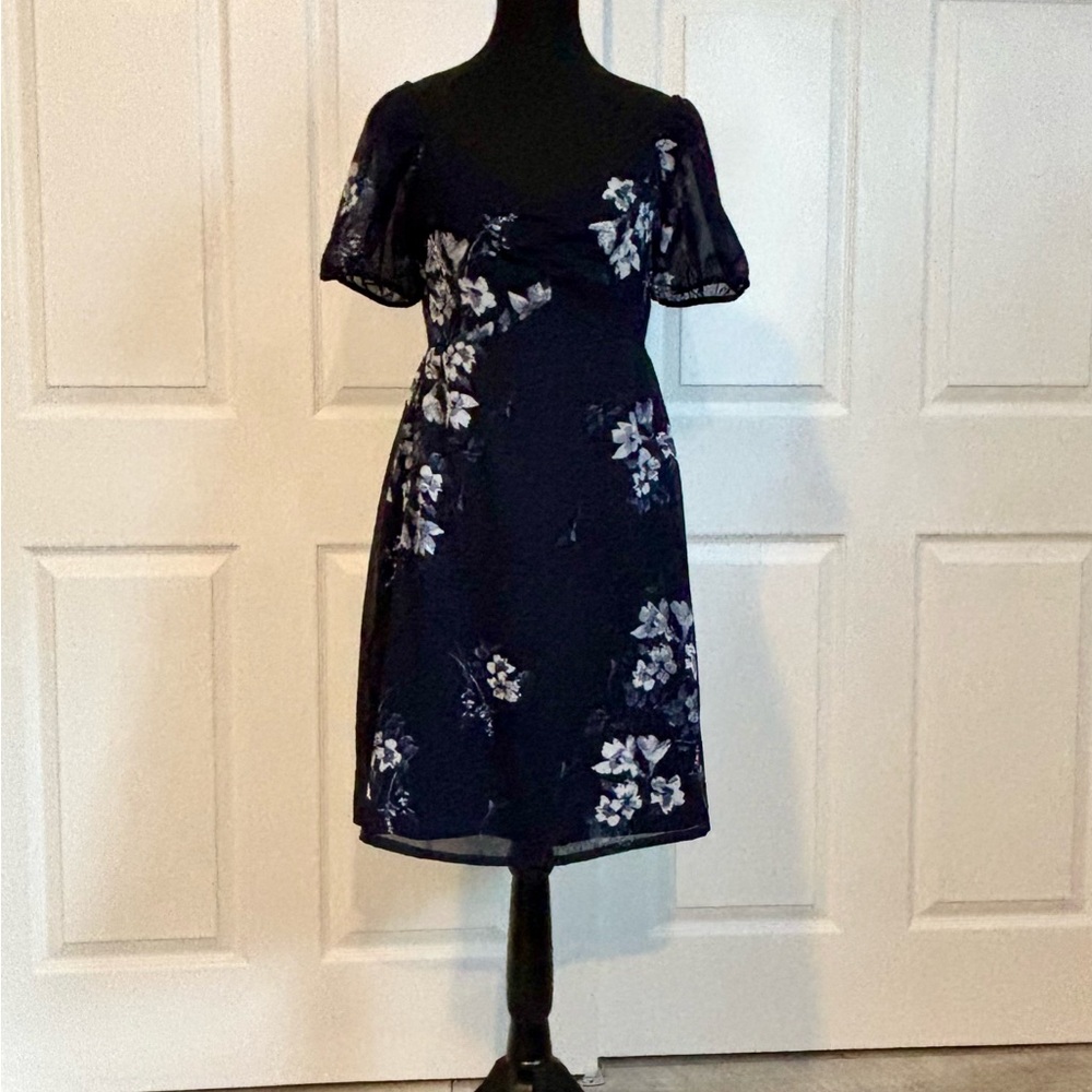 Le Chateau Blue and White Square Neck Puff Sleeve Midi Dress